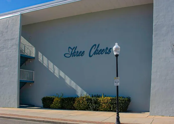 Three Cheers 106n Ocean City